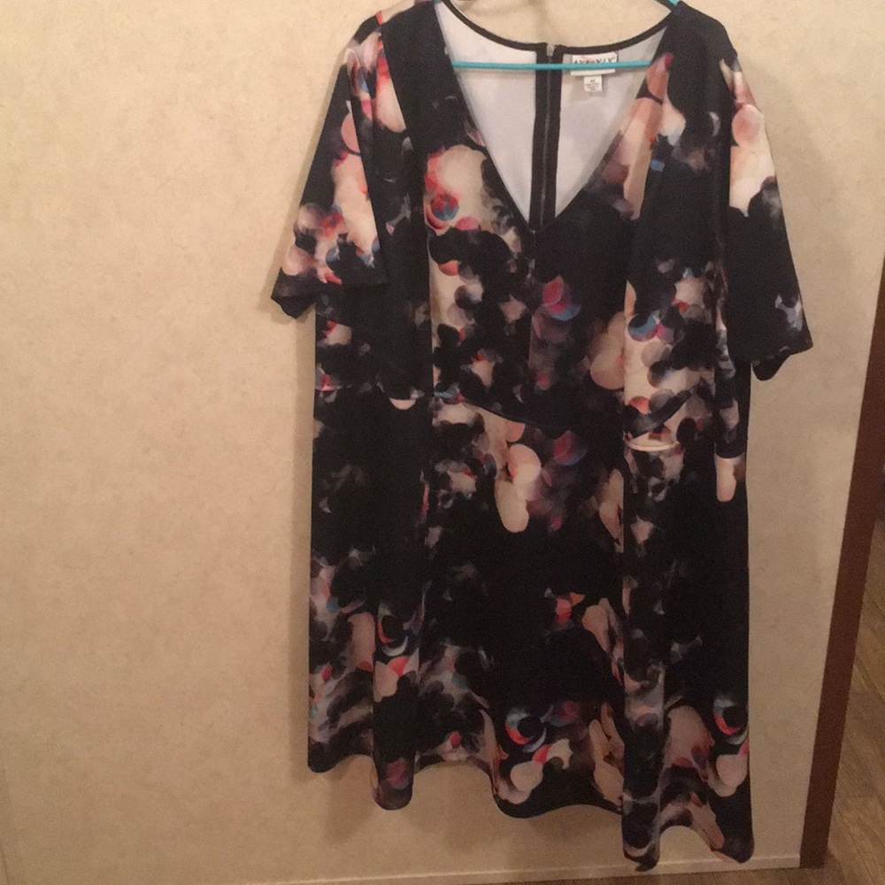 Ava and Viv 4x dress